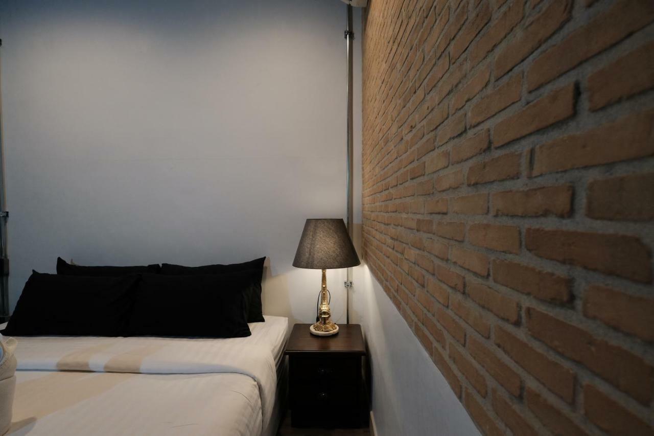 Iron32 Hotel Chiang Mai Buitenkant foto